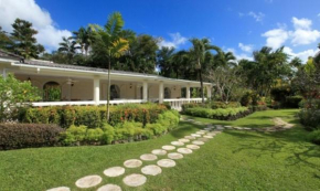 6 Br Vacation Home with Private Pool